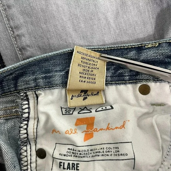 Seven 7 For All Mankind Jeans Women's 29 Blue Flared Distressed Grunge‎ Vintage - Picture 11 of 12